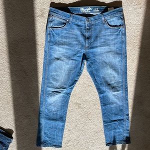 Wrangler Retro Slim Straight Jeans in perfect condition!